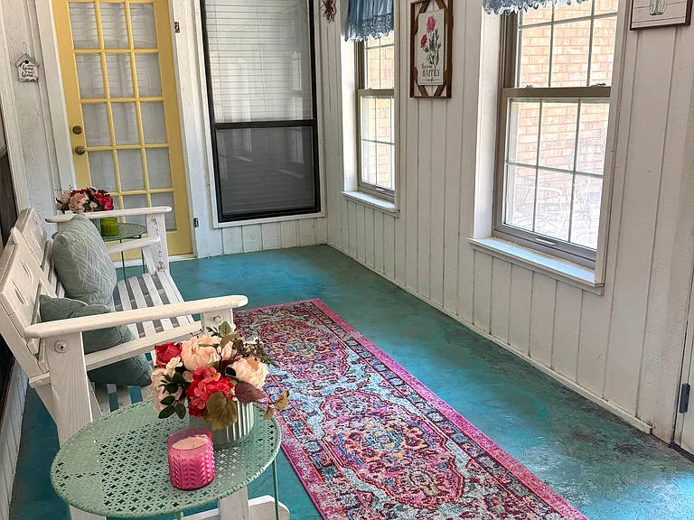 108 E Brooks St — Photo 26