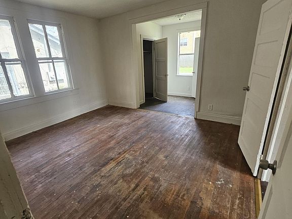 3rd image of 4731 E Brookstown Dr