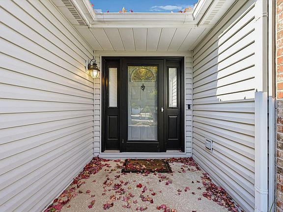 5th image of 2707 Cherry Hills Dr
