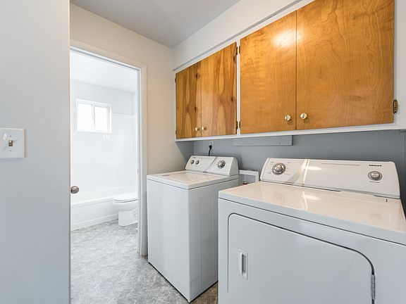 5th image of 517 E Stringham Ave APT 1