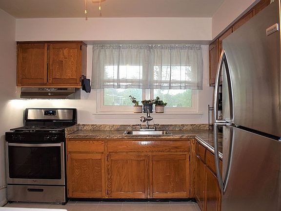 Kitchen 1 (new counter 6/21)