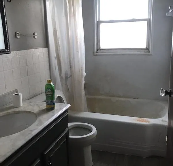 923 McPherson Ave — Photo 8