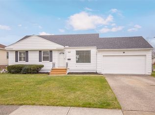 13600 Royal Blvd, Garfield Heights, OH 44125