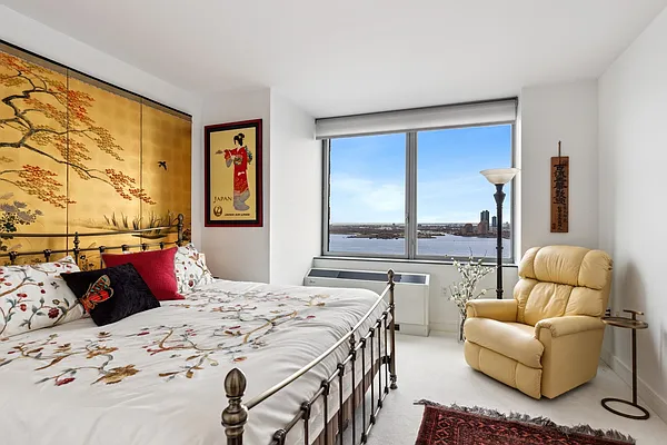 Sold by Corcoran | media 5