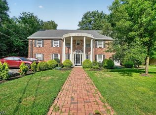 180 Summit Ave APT E4, Summit, NJ 07901