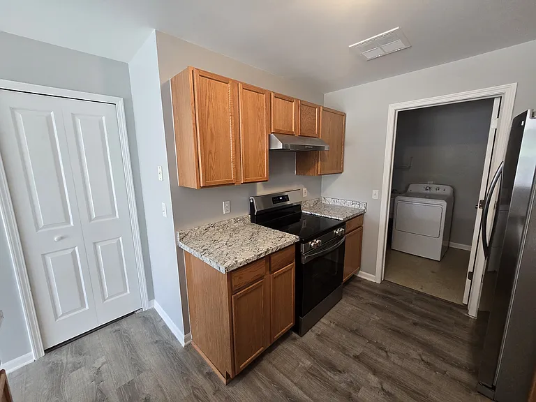 4046 Kirkway Ct — Photo 6