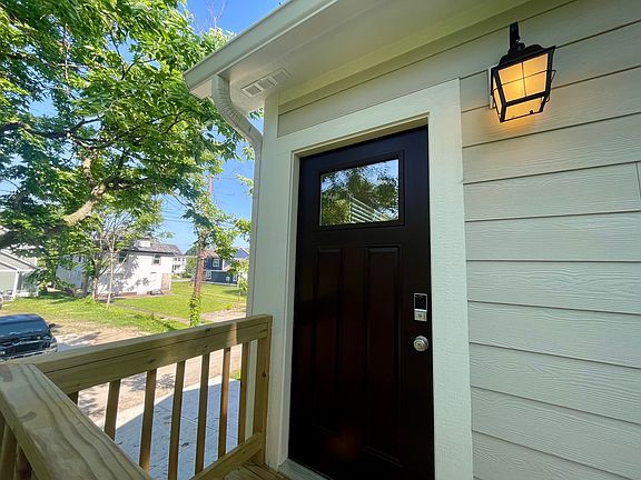 2nd image of 2442 Carrollton Ave #C