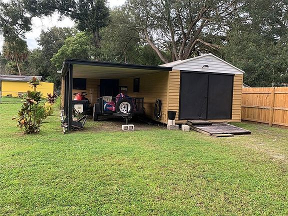 3rd image of 8107 N Packwood Ave