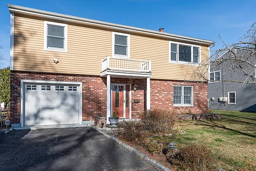 48 Lanell Dr Photo 1