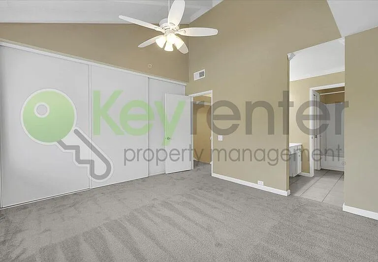 2254 Woodside Ln #2 — Photo 25
