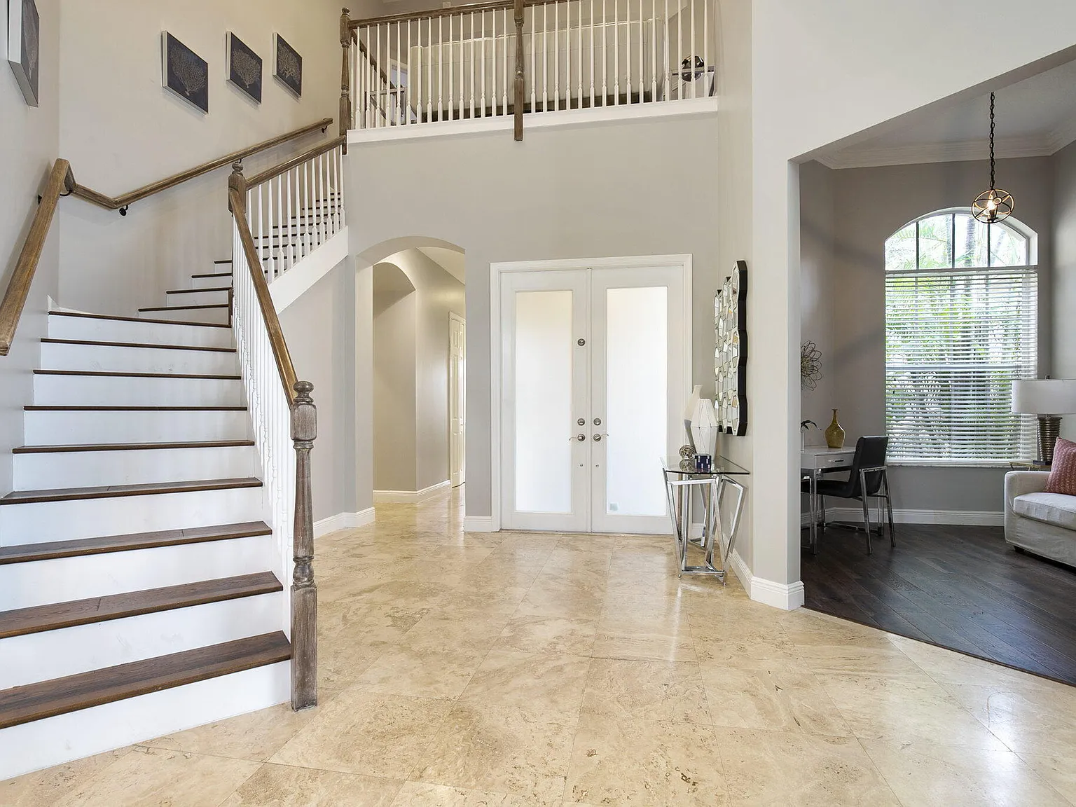 4 bed, 3.0 bath, 2678 sqft, $9,500 — Photo 4