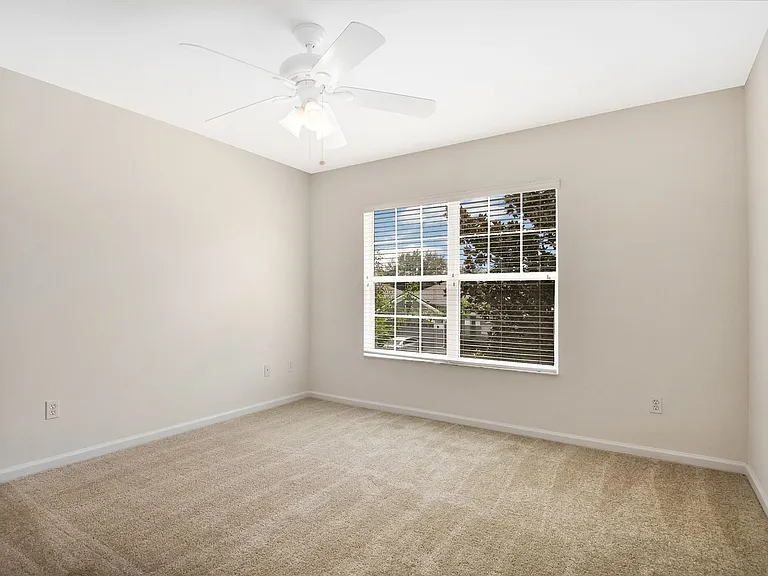 10706 Cypress Trail Dr — Photo 16