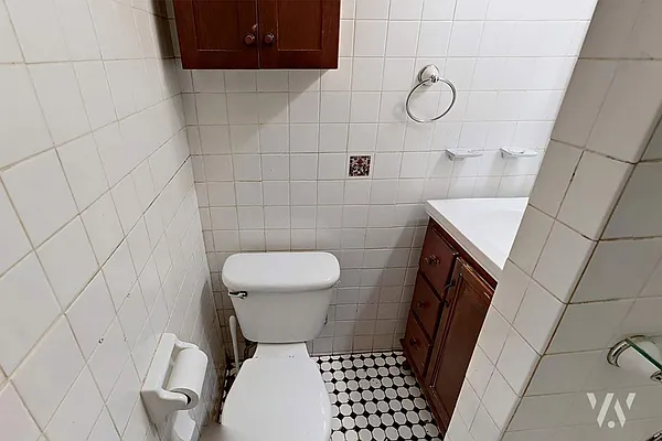 Rented by Wohlfarth & Associates Inc | media 11