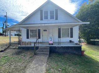 126 Cliff St, Burkesville, KY 42717