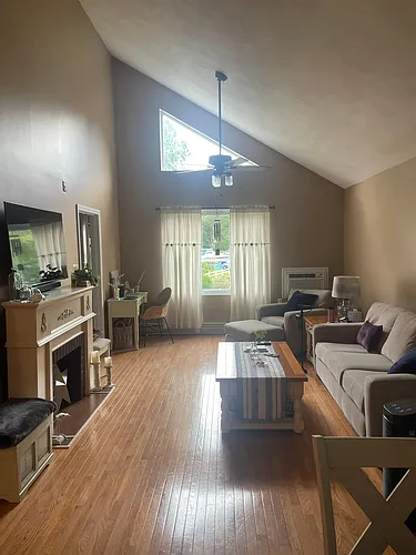 200 Woodlawn Ave Photo 1
