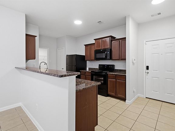 4th image of 11132 Panther Ct