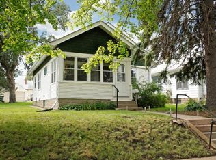 1237 Saint Albans St N, Saint Paul, MN 55117