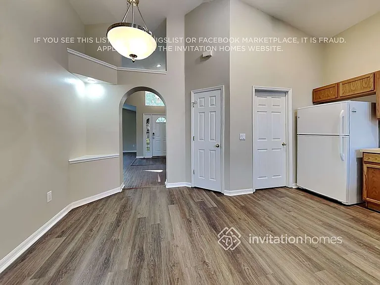 6805 Waterton Dr — Photo 15