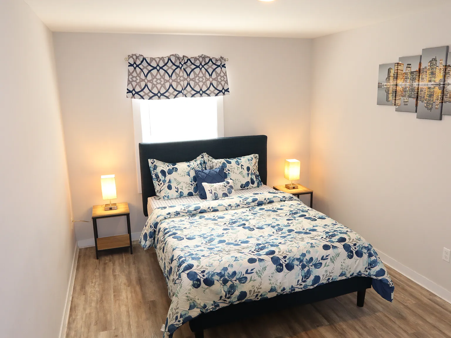 3 bed, 2800 sqft, $5,995 — Photo 4