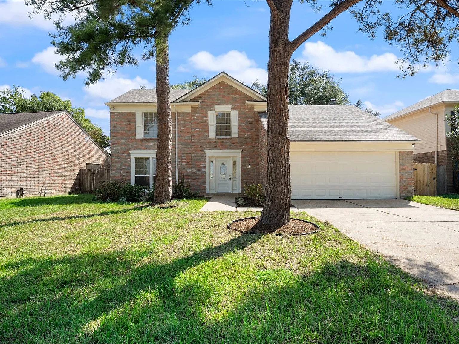 3 bed, 2.5 bath, 1771 sqft, $2,000 — Photo 2