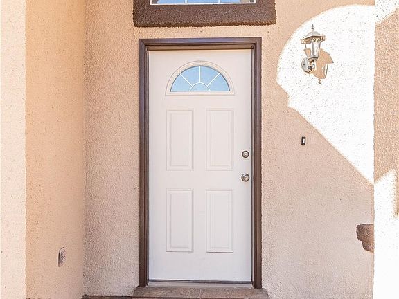 3rd image of 12409 Tierra Arroyo Dr