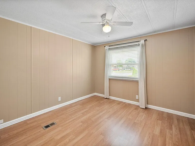 6027 Highliner Dr — Photo 9