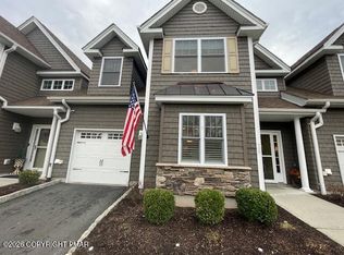 908 Macintosh Way, Matamoras, PA 18336