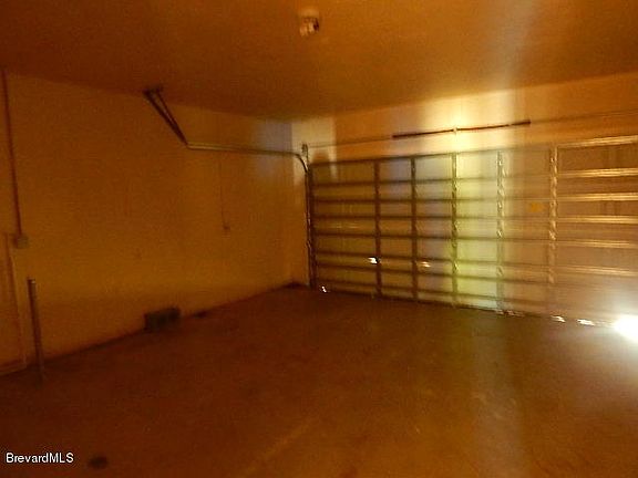 4th image of 328 Latham St SE