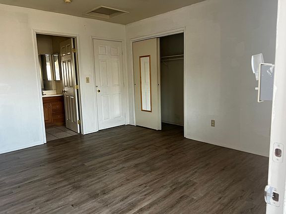 4th image of 1249-51 Hollister St