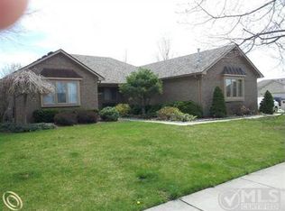 54616 Mahogany Dr, Macomb, MI 48042