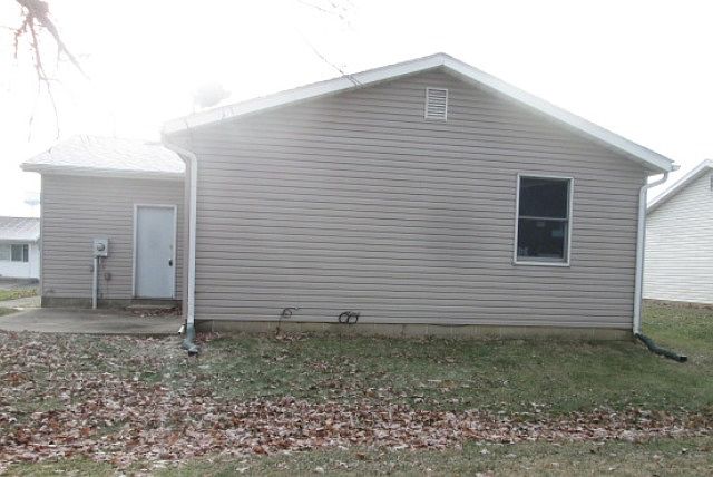 2nd image of 22 5th Ave