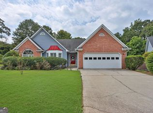 4710 Sterling Oaks Ct, Lilburn, GA 30047