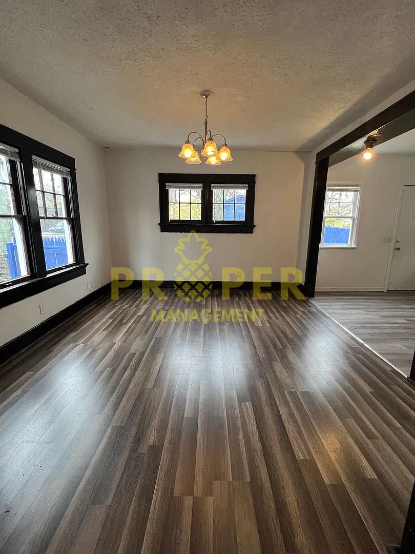 2 bedrooms 1 bathroom house — Photo 3