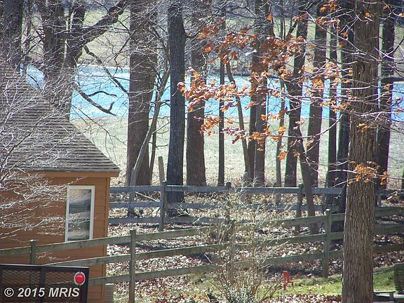 5th image of 138 Thelma Ln