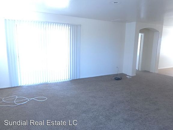 2nd image of 1631 W Sunland Ave