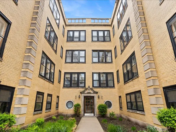 2538 N Kedzie Blvd APT 206, Chicago, IL 60647