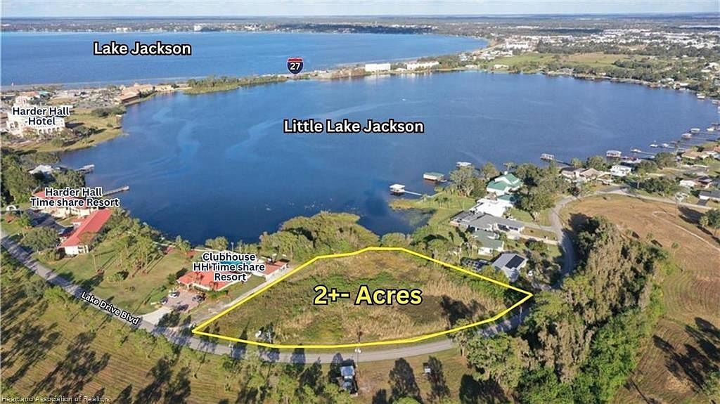 136+142 Lake Drive Boulevard