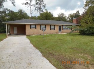 1802 Meadowlark Ln, Douglas, GA 31535