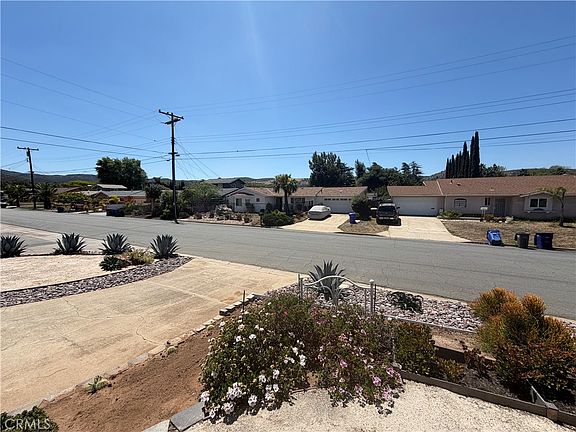 5th image of 14538 Springvale St