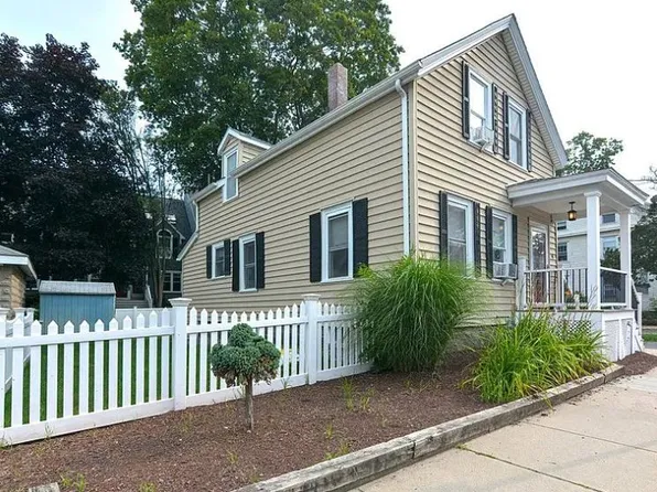 4 East St, Natick, MA 01760