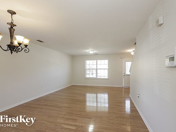 5th image of 14104 Lake Crossing Dr