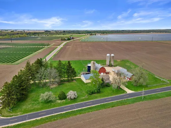 W9650 Creek ROAD, Darien, WI 53114