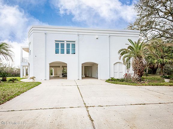 5th image of 9713 Point Aux Chenes Rd