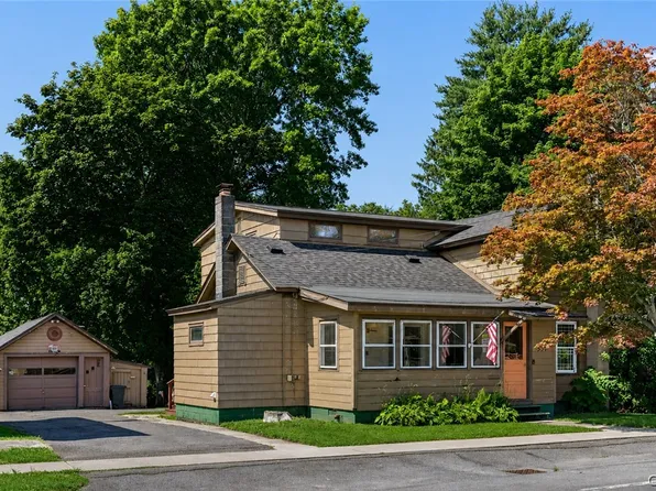 557 Main St, Phoenix, NY 13135
