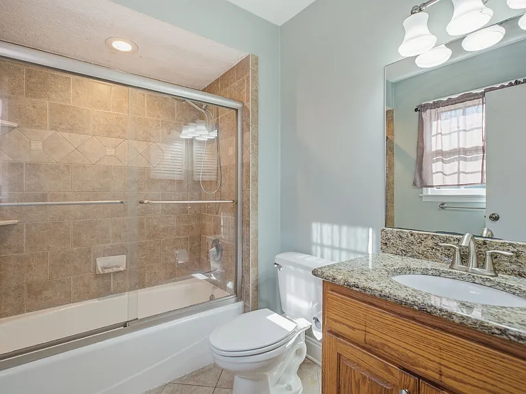 3942 Ashmore Dr — Photo 16