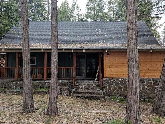 2nd image of 41928 Merriman Ln
