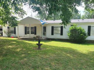 10913 Roblin Dr, Joplin, MO 64804