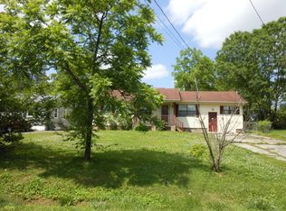 18 Polk Cir, Fort Oglethorpe, GA 30742