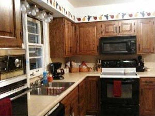 5th image of 609 N Davidson St