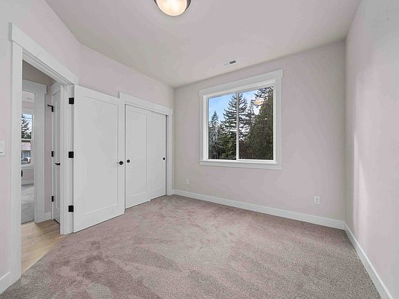 5th image of 2028 142nd Street Ct S